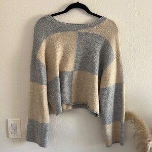 Z Supply Gray and Cream Colorblock Sweater